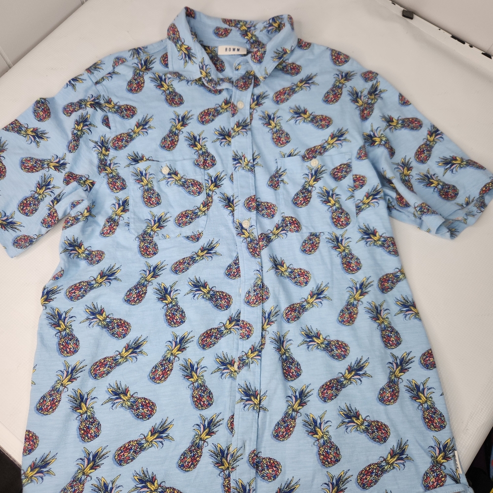 Light Blue Pineapple Print Short-Sleeve Shirt by